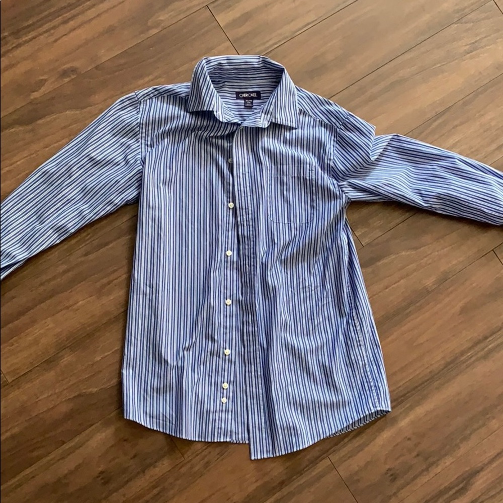 Dress shirt with buttons